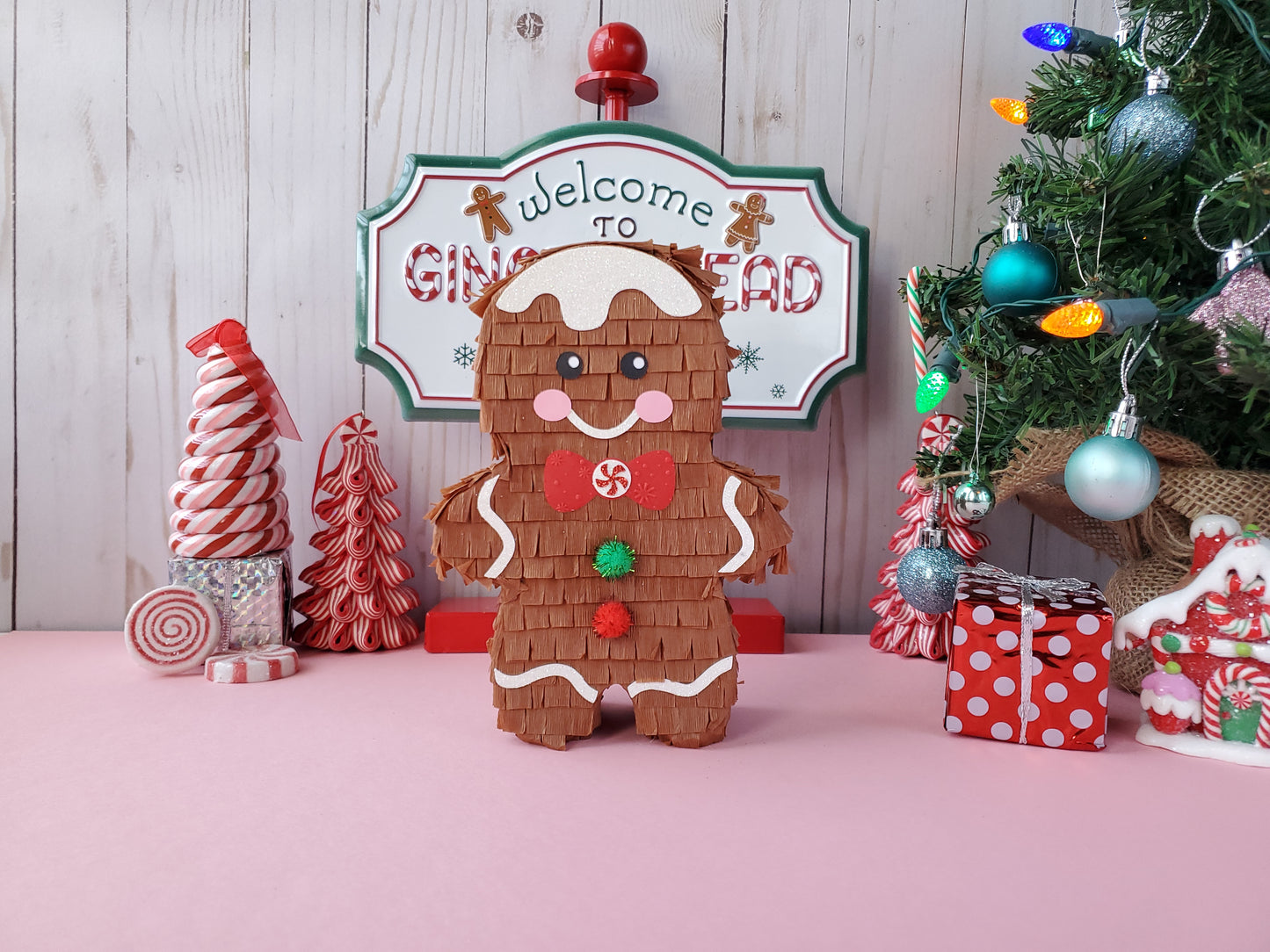 Gingerbread Boy Mini Piñata Party Favor