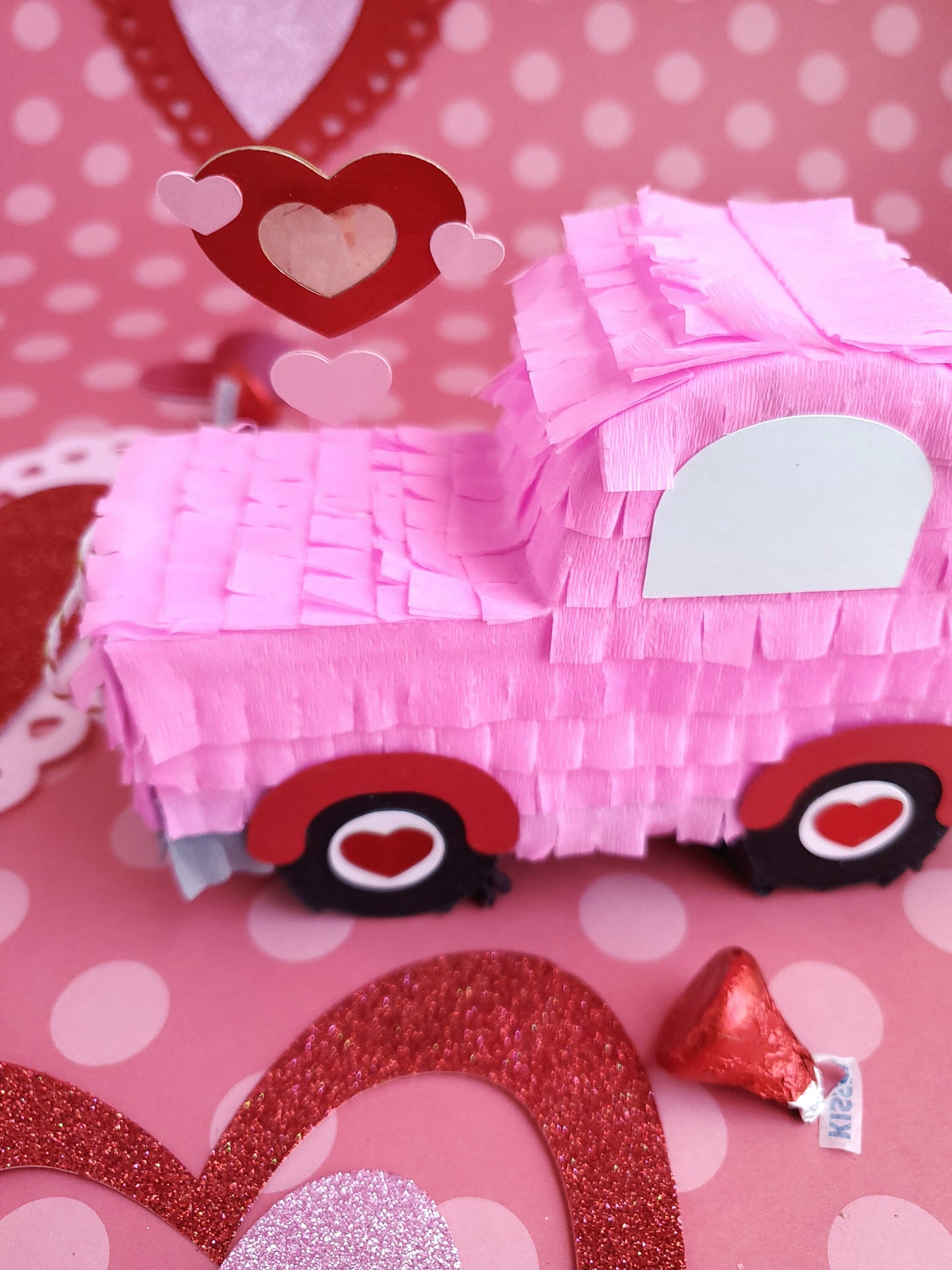 Valentine's day truck Loads of love truck Truck mini pinata Galentine's day gift box Valentine's day party favor Mini love truck (Ea)