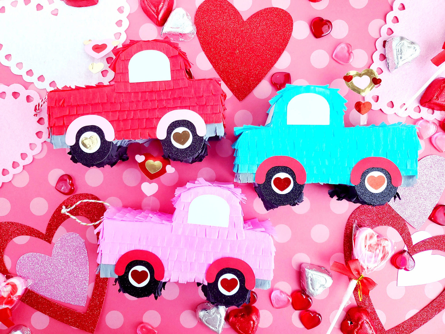 Valentine's day truck Loads of love truck Truck mini pinata Galentine's day gift box Valentine's day party favor Mini love truck (Ea)