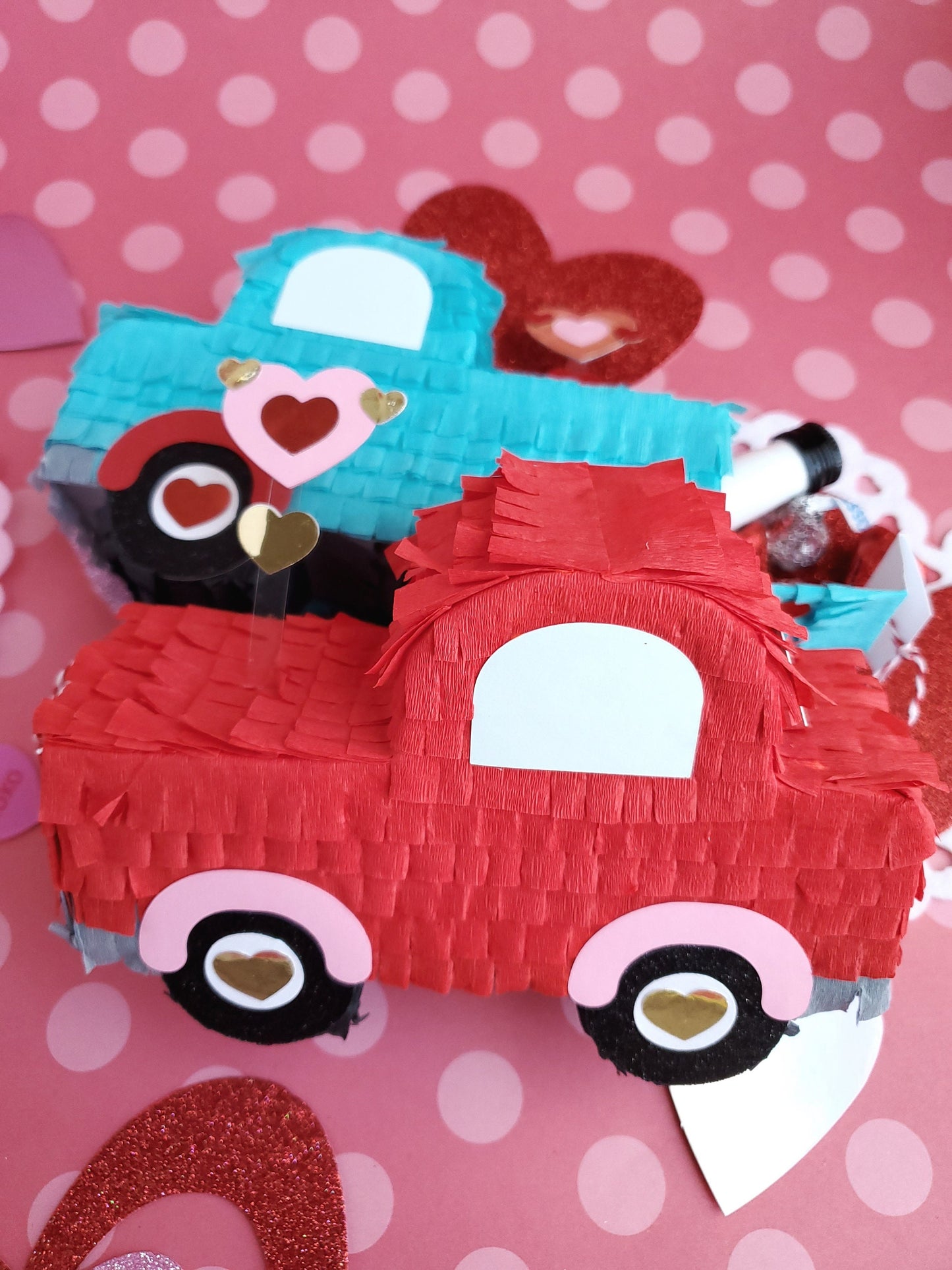 Valentine's day truck Loads of love truck Truck mini pinata Galentine's day gift box Valentine's day party favor Mini love truck (Ea)