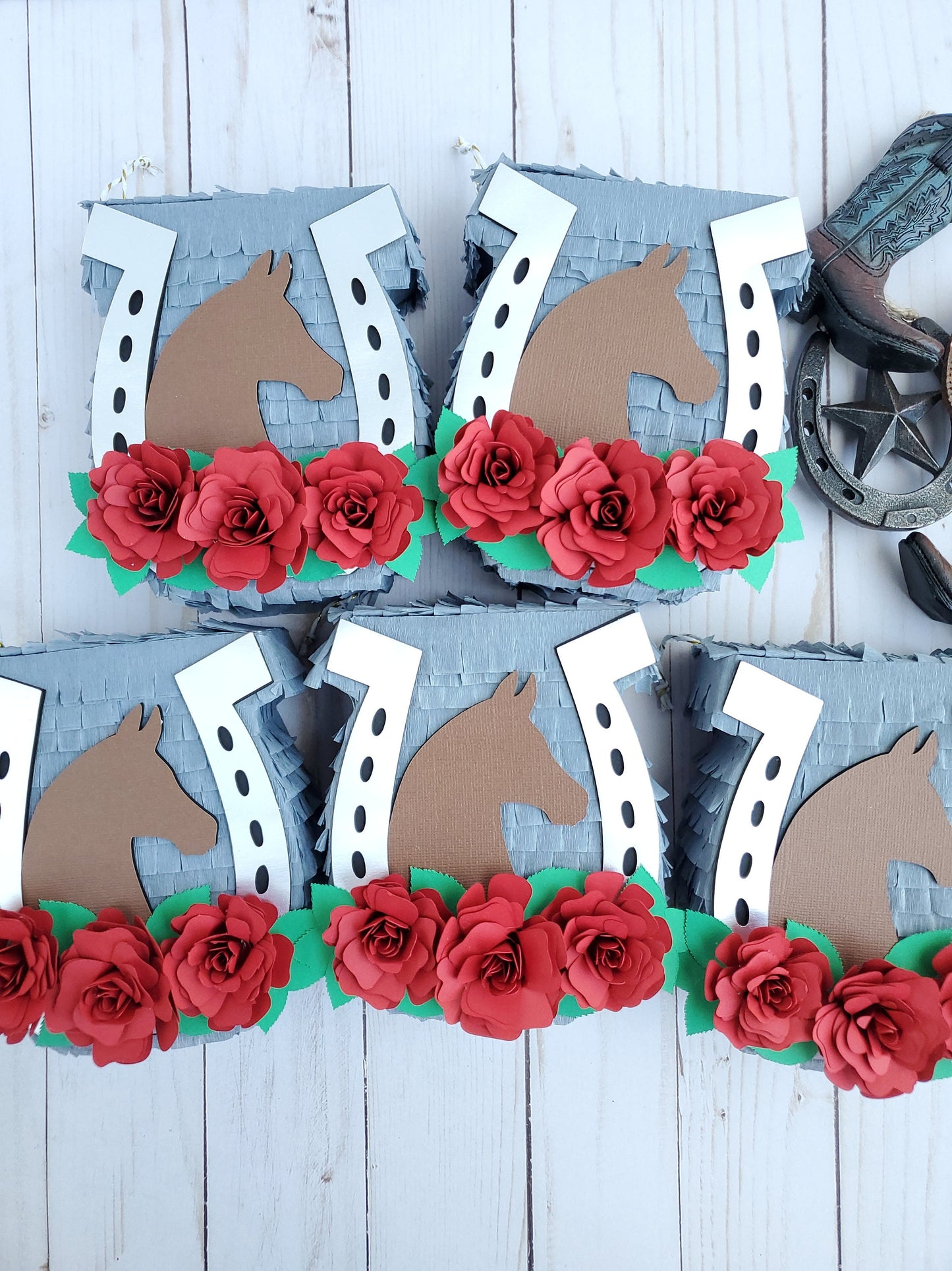 Horseshoe mini piñata 5.5" Western theme party favor Western Bridal shower Horse derby decoration Kentucky Derby party Cowgirl party (Ea).